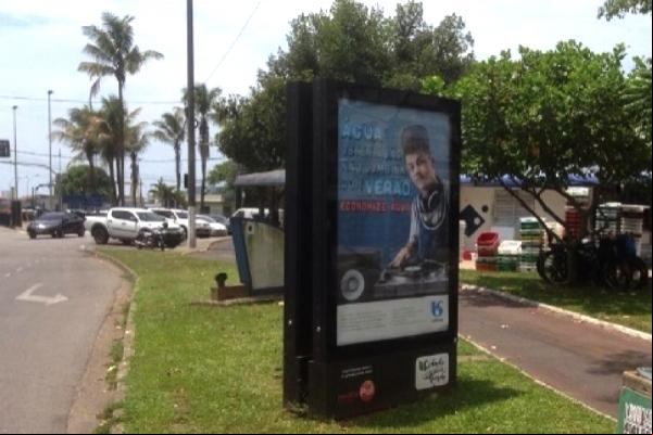 São Vicente/SP lança totens para incentivar adoção de pets e limpeza urbana