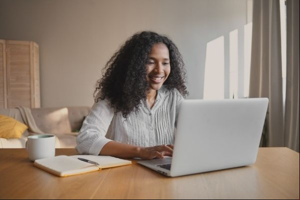 Empresas sediadas em Contagem oferecem programas de estágio