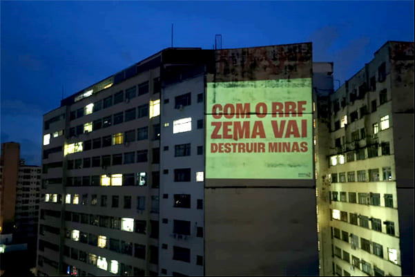 Sindicalistas usam projeções para convocar Greve Geral e protestar