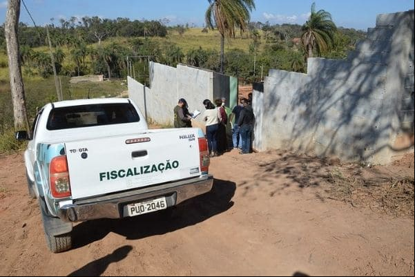 Loteamentos clandestinos são descobertos na região da Vargem das Flores