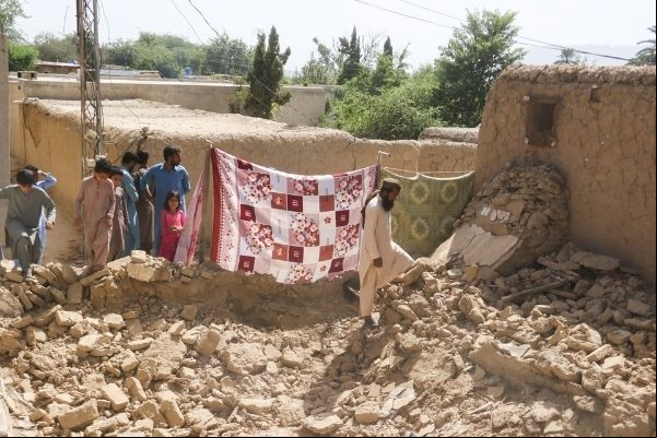 Terremoto mata pelo menos 20 no Paquistão; centenas estão feridos
