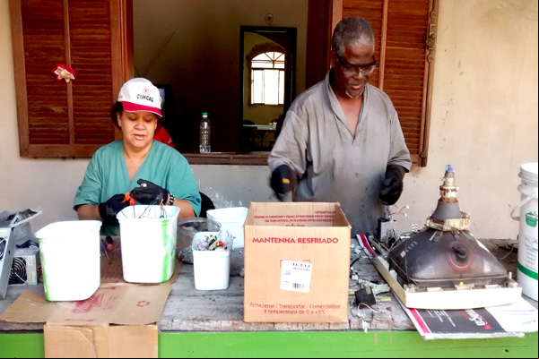 COEP Contagem comemora o sucesso do projeto de reciclagem