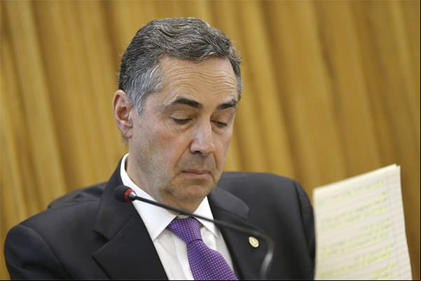STF determina que o comprovante de vacina deve ser exigido 