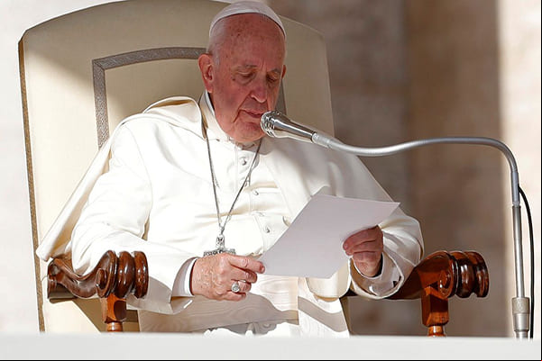 Papa Francisco agradece aos jornalistas por ajudarem a mostrar escândalos na Igreja