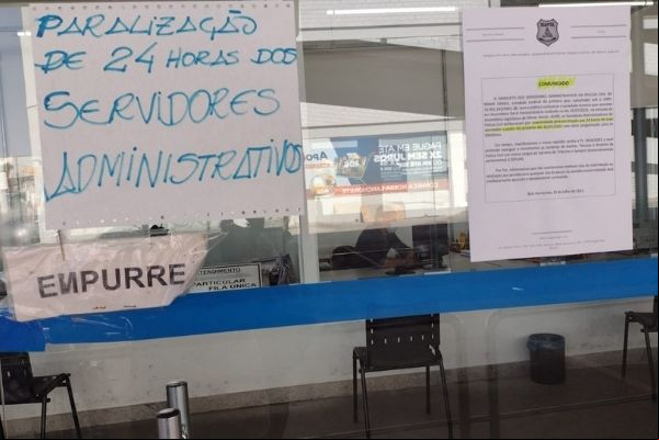 Servidores istrativos da Polícia Civil de MG fazem paralisação nesta sexta