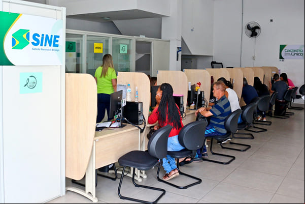 Sine Contagem oferece 594 vagas para o mercado de trabalho