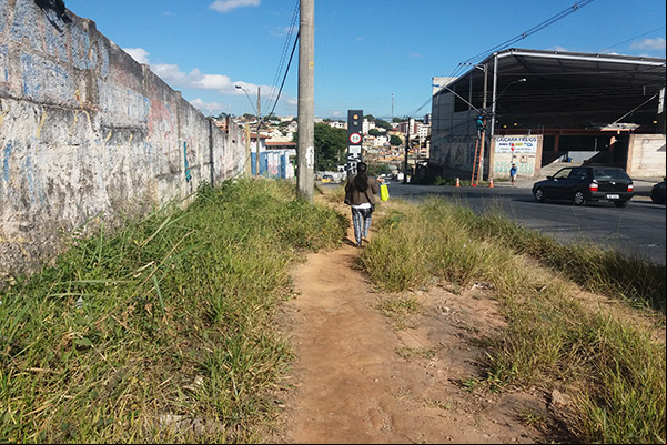 Situação precária de eio é denunciada por leitora