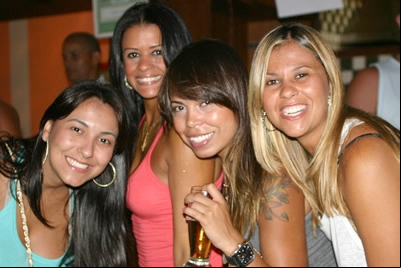 Samba acústico no Behlú