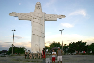 Cristo Redentor do Barreiro abençoa a região
