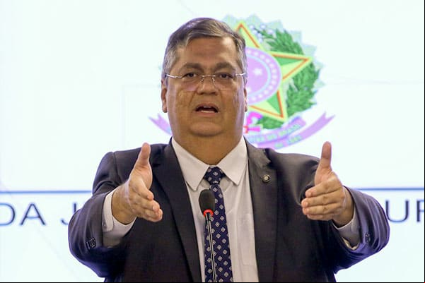 Ministro da Justiça determina novo inquérito sobre mortes de Marielle e Anderson