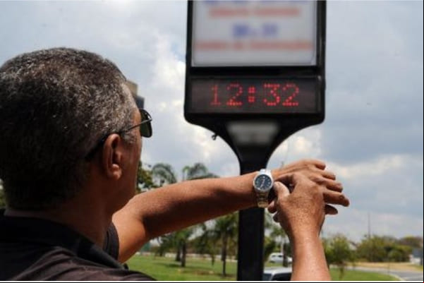Horário de verão é extinto no Brasil