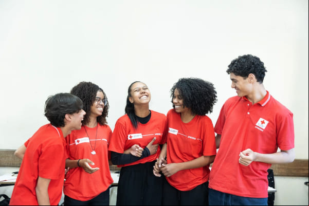 Cruz Vermelha realiza ação para jovens aprendizes em Contagem 