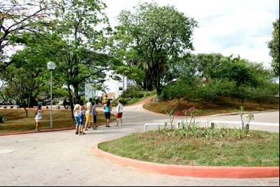 Conparq amplia arborização em Contagem