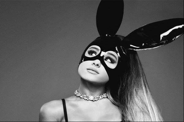 Ariana Grande fará show beneficente em Manchester