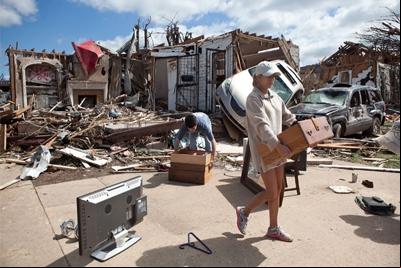Número de mortos após tornados nos EUA sobe para 340