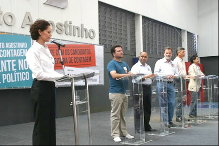 INÉDITO: Escola promove debate com prefeitáveis
