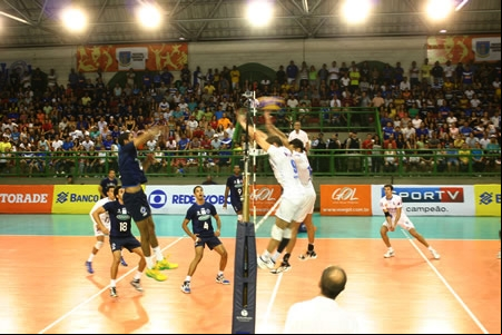 Sada Cruzeiro vence o rival Minas no tie break