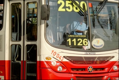 Período de adaptação terminou, ônibus circulam com novo número.