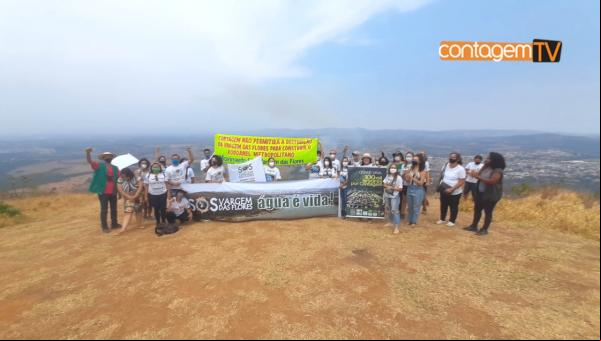 Protesto e plantio de árvores na Serra do Elefante