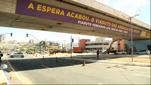 Inauguração do Viaduto das Américas