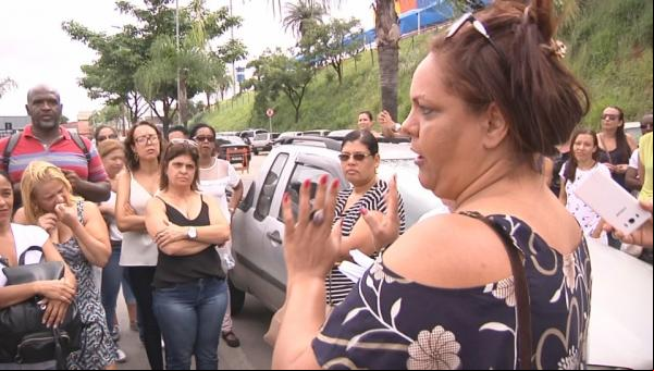 Servidores da saúde alertam a população